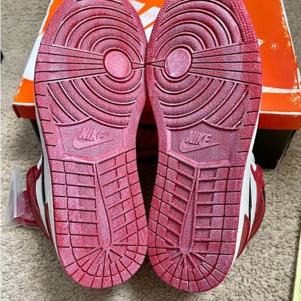 Jordan 1 High “Lost and Found” - Picture 2 of 6
